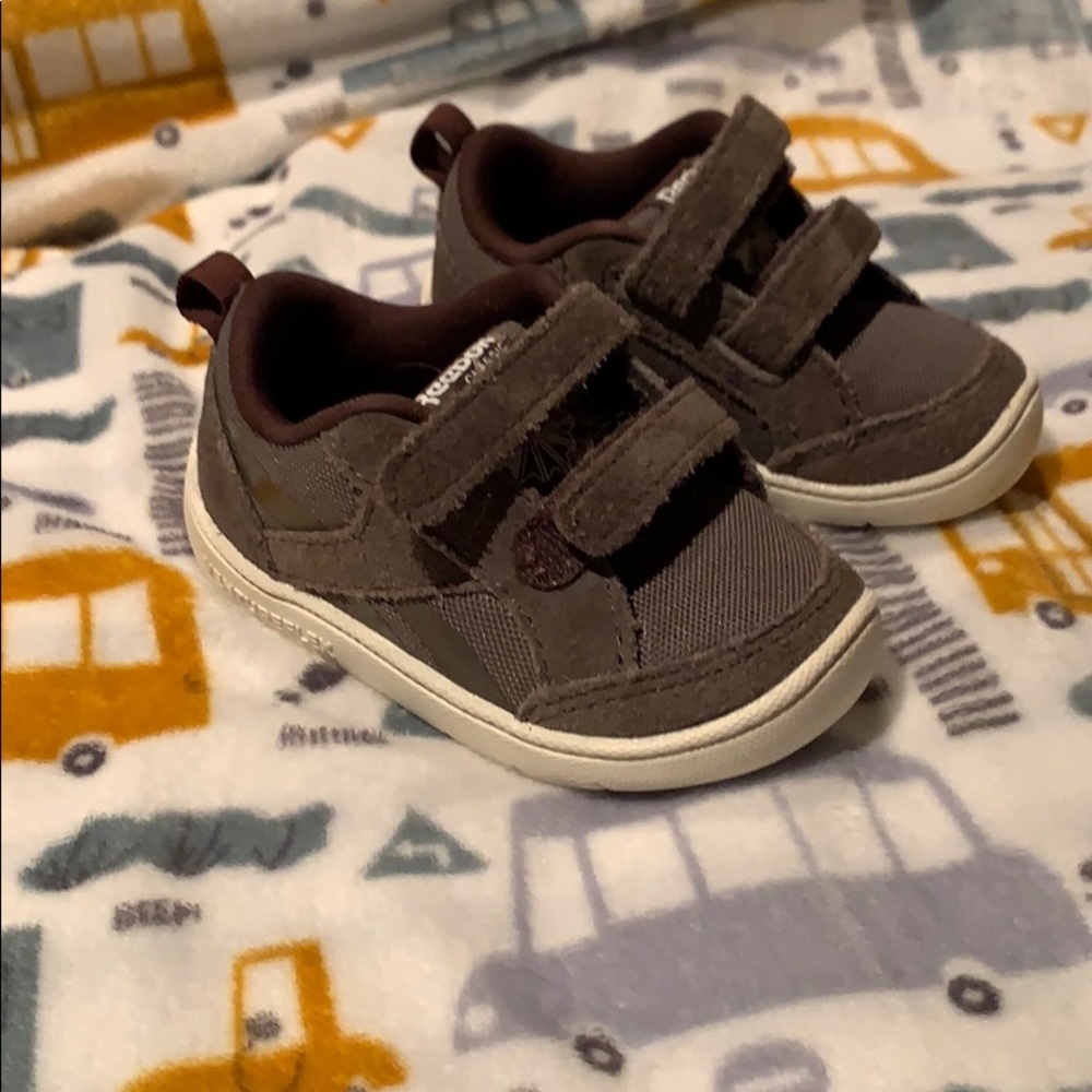 Reebok Classic sneakers SZ infants 3
